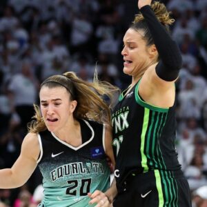 Sabrina Ionescu (L) and Kayla McBride (R) Credits: USA Today Sports