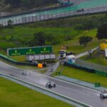 Das Safety Car vor Lewis Hamilton (Mercedes AMG Petronas Formula One Team), Nico Rosberg (Mercedes AMG Petronas Formula One Team), Sebastian Vettel (Scuderia Ferrari), Max Verstappen (Red Bull Racing),