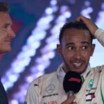 Mercedes AMG Petronas Motorsport, Lewis Hamilton wins in Singapore and talks with David Coulthard on the podium