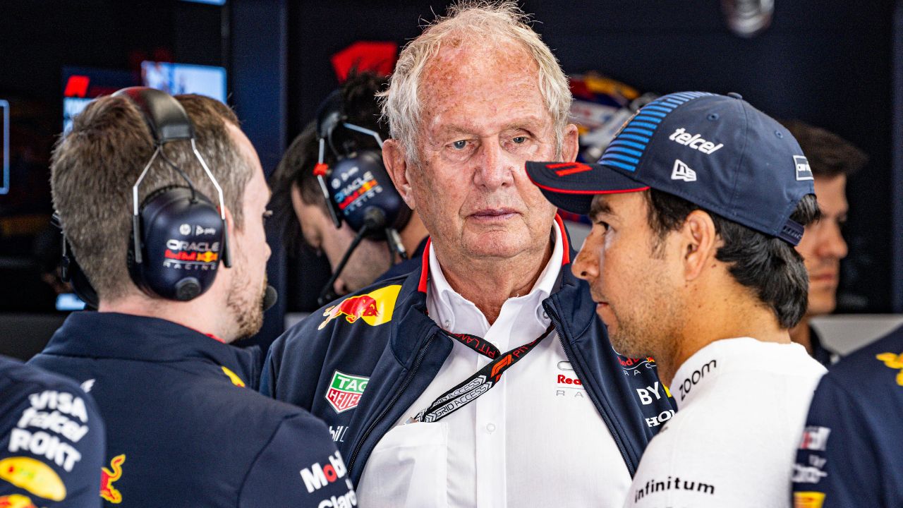 Zandvoort, North Holland, Netherlands; Formula 1 Heineken Dutch Grand Prix 2024; Qualifying Day; Dr Helmut Marko talks with Sergio Perez (MEX) before the session