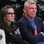 Atlanta Hawks principal owner Tony Ressler (R) and his wife actress Jami Gertz (L) at Barclays Center