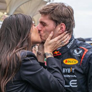 Kelly Piquet kisses Max Verstappen NLD , Oracle Red Bull Racing after his victory