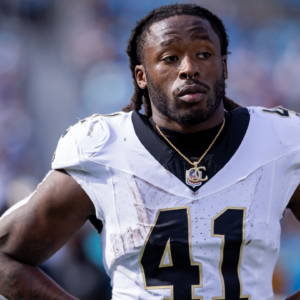 New Orleans Saints running back Alvin Kamara (41) during the first quarter against the Carolina Panthers at Bank of America Stadium.