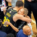 Stephen Curry with mother Sonya