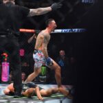 MAX HOLLOWAY (26-7) of Waianae, Hawaii defeats JUSTIN GAETHJE (26-5) of Denver, CO by KO (right hand) at 4:59 of round 5 during UFC 300 at the T-Mobile Arena in Las Vegas Las Vegas USA - ZUMAo117 20240413_zsp_o117_156