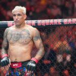 November 16, 2024, New York City, Ny, New York City, Ny, United States: NEW YORK New York City, Ny, NY -NOVEMBER 16:Charles Oliveira and Michael Chandler meet in the octagon for a 3-round bout for UFC309