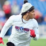 Buffalo Bills wide receiver Mack Hollins (13) warms up before a game against the Kansas City Chiefs at Highmark Stadium.