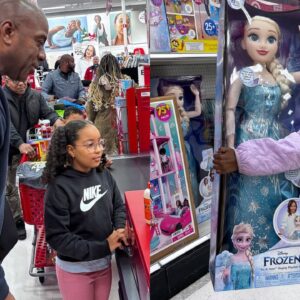 Magic Johnson in a Target counter (L) and a kid with her Christmas present (R)