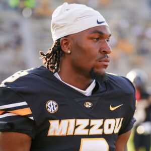 Missouri Tigers wide receiver Luther Burden III (3) on field during warm ups against the Murray State Racers prior to a game at Faurot Field at Memorial Stadium.