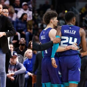 Chandler Parsons (L), LaMelo Ball and Brandon Miller (R)