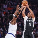 OG Anunoby and Chris Paul