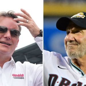 (L-R) Former NASCAR drivers Jeff Gordon and Dale Jarrett