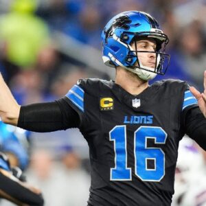 Detroit Lions quarterback Jared Goff (16) makes a pass against Buffalo Bills during the first half at Ford Field in Detroit on Sunday.