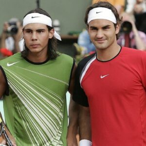 Rafael Nadal (L) and Roger Federer (R) at French Open 2005