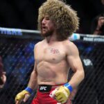 Sean OíMalley of the United States (red gloves) fights Merab Dvalishvili of Georgia (blue gloves) during Riyadh Season Noche UFC 306 at The Sphere.