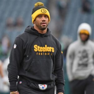 Pittsburgh Steelers quarterback Russell Wilson (3) during warmups against the Philadelphia Eagles at Lincoln Financial Field.