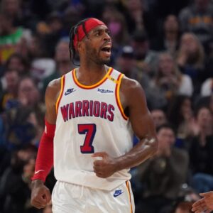 Golden State Warriors guard Buddy Hield (7) celebrates after making a three pointer against the Minnesota Timberwolves in the second period at Chase Center.