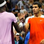 Frances Tiafoe (L) and Carlos Alcaraz (R).