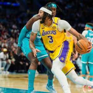 Anthony Davis’ 21–11 1st Quarter Was the “Most Impressive Quarter of Basketball,” Says Austin Reaves