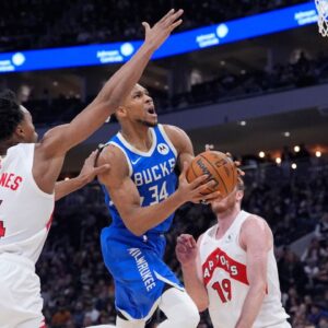 Is Giannis Antetokounmpo Playing vs Sixers? Bucks Injury Report(Jan 20th)