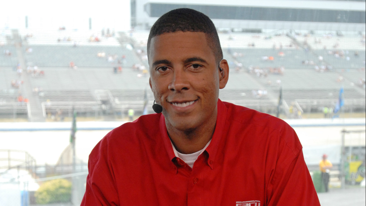 Jun 2, 2007; Dover, DE, USA; ESPN broadcaster Brad Daugherty during Nascar Nextel Cup Series practice for the Autism Speaks 400 at Dover International Speedway. Mandatory Credit: Mark J. Rebilas-Imagn Images Copyright © 2007 Mark J. Rebilas
