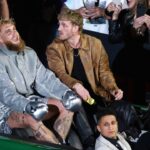 Netflix & Most Valuable Promotions Boxing Event Fight Night, AT&T Stadium, Arlington, Texas, United States 15 11 2024 Mike Tyson vs Jake Paul Jake Paul makes his entrance with his brother Logan Jake Paul makes his entrance with his brother Logan 15 11 2024 PUBLICATIONxNOTxINxUKxIRLxFRAxNZL Copyright: x INPHO EdxMulhollandx EM2_5542