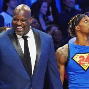 Shaquille O'Neal (L) and Dwight Howard (R)