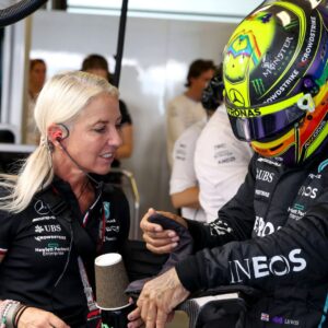 Angela Cullen GBR, Mercedes AMG Petronas F1 Team , 44 Lewis Hamilton GBR, Mercedes AMG Petronas F1 Team , F1 Grand Prix of Abu Dhabi at Yas Marina Circuit