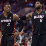 Dwyane Wade (L) and LeBron James (R)