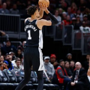 San Antonio Spurs center Victor Wembanyama (1) shoots against the Chicago Bulls during the second half at United Center.