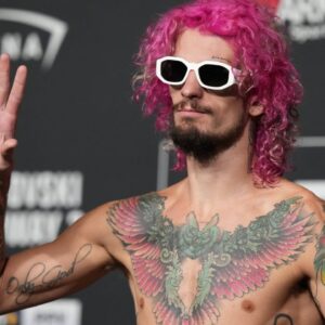 July 1, 2022, LAS VEGAS, NV, LAS VEGAS, NV, United States: LAS VEGAS, NV - June 1: Sean OÃ¢â‚¬â ¢Malley steps on the scale for the official weigh-ins at T-Mobile Arena for UFC 276 on July 1, 2022 in LAS VEGAS, NV, United States. LAS VEGAS, NV United States - ZUMAp175 20220701_zsa_p175_032 Copyright: xLouisxGrassex