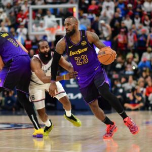 LeBron James and Anthony Davis NBA: Los Angeles Lakers at Los Angeles Clippers