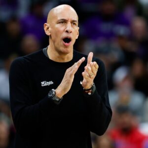 Doug Christie NBA: Memphis Grizzlies at Sacramento Kings