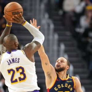 LeBron James NBA: Los Angeles Lakers at Golden State Warriors