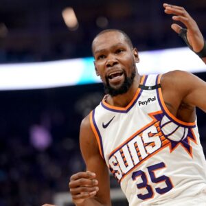“U Won’t Miss That Lil 4 Dollars U Lost”: Kevin Durant Engages With Sullen Bettor After 19-Point Night vs Warriors
