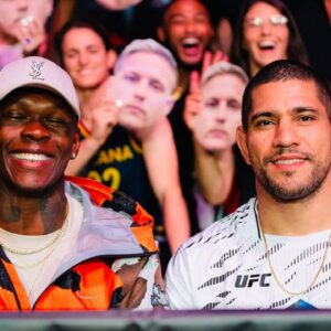 Israel Adesanya (L), Alex Pereira (R)