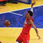 Chuckís Global Stars forward Victor Wembanyama (1) of the San Antonio Spurs dunks against Kennyís Young Stars during the 2025 NBA All Star Game at Chase Center