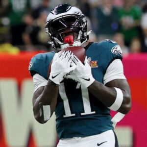 Feb 9, 2025; New Orleans, LA, USA; Philadelphia Eagles wide receiver A.J. Brown (11) makes a catch against Kansas City Chiefs cornerback Trent McDuffie (22) during the first half of Super Bowl LIX at Caesars Superdome.