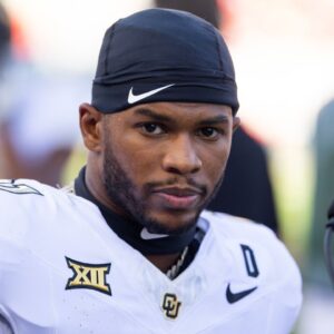 Colorado Buffalos safety Shilo Sanders (21) against the Arizona Wildcats at Arizona Stadium.
