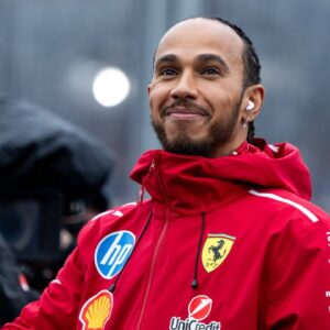 Lewis Hamilton Scuderia Ferrari HP, 44 waves at the drivers parade, AUS, Formula 1 World Championship, Luis Vuitton Australian Grand Prix, Albert Park Circuit Melbourne, Race, 2025 season, 16 03 2025