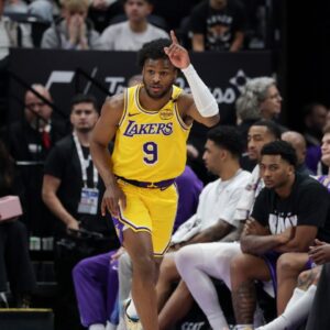 “Your Chain Is Fake”: Bronny James Silencing a Heckler Leads to Fans Drawing Comparisons to Father LeBron James