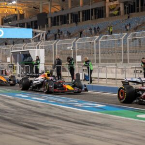 2025 FORMULA 1 PRE-SEASON TESTING IN BAHRAIN Romain MATHON OVERTAKE MAXPPP - Sakhir 27 02 2025 16 LECLERC Charles (mon), Scuderia Ferrari driver, 30 LAWSON Liam (nld), Red Bull Racing driver, 04 NORRIS Lando (gbr), McLaren F1 Team driver, action 12 ANTONELLI Andrea Kimi (ita), Mercedes AMG Petronas driver, action during the Formula 1 pre-season testing 2025 on the Bahrain International Circuit