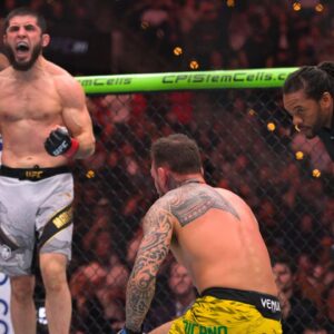 ISLAM MAKHACHEV (27-1-0) of Makhachkala, Russia defeats RENATO MOICANO (20-6-1) of Brasilia, Federal District, Brazil by submission