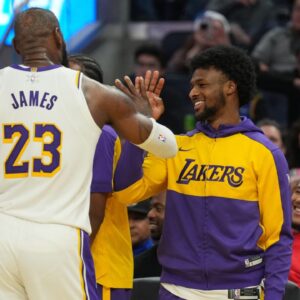 LeBron and Bronny James NBA: Los Angeles Lakers at Golden State Warriors