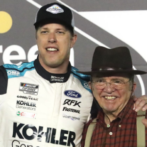 Brad Keselowski and Jack Roush in Victory Lane, Thursday February 17, 2022 after winning the first Bluegreen Vacations Duel at Daytona international Speedway. Dtb First Duel Winner 2
