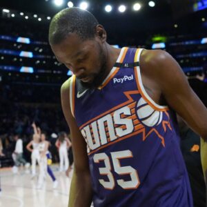 Phoenix Suns forward Kevin Durant (35) leaves the court after the game against the Los Angeles Lakers at Crypto.com Arena.