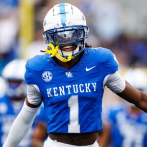 Kentucky Wildcats defensive back Maxwell Hairston (1) runs onto the field before the game against the Ohio Bobcats at Kroger Field.
