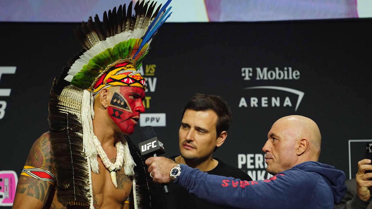 LAS VEGAS, NV - MARCH 7:Alex Pereira speaks with Joe Rogan at UFC313