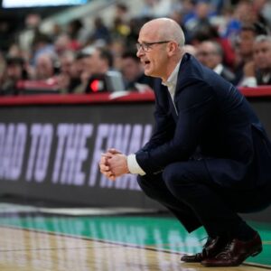 Dan HurleyNCAA Basketball: NCAA Tournament First Round-Oklahoma at Connecticut
