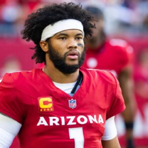 Arizona Cardinals quarterback Kyler Murray (1) against the San Francisco 49ers at State Farm Stadium.